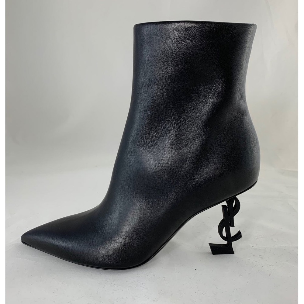 Like new with box and dust bag YSL opyum booties
